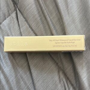 Stila Stay All Day Liquid Eyeliner in Gold Packaging